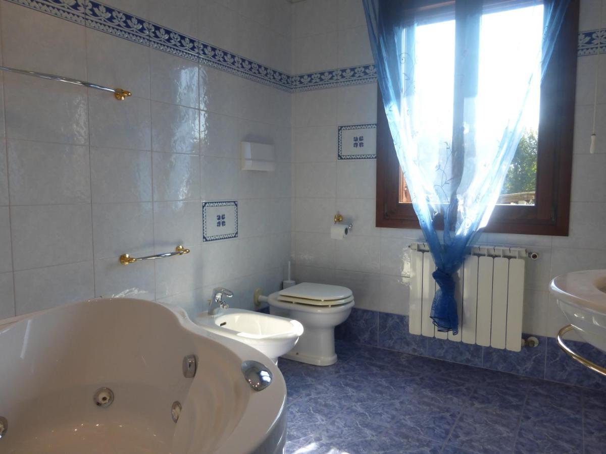 Appartamento Yestravel Noale Exteriör bild